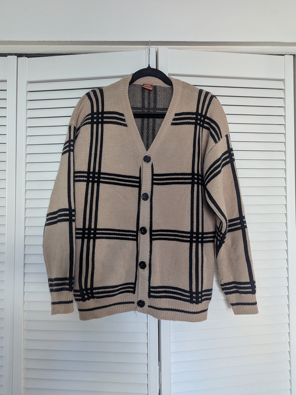 Men's Beige Plaid V-Neck Button Cardigan Sweater